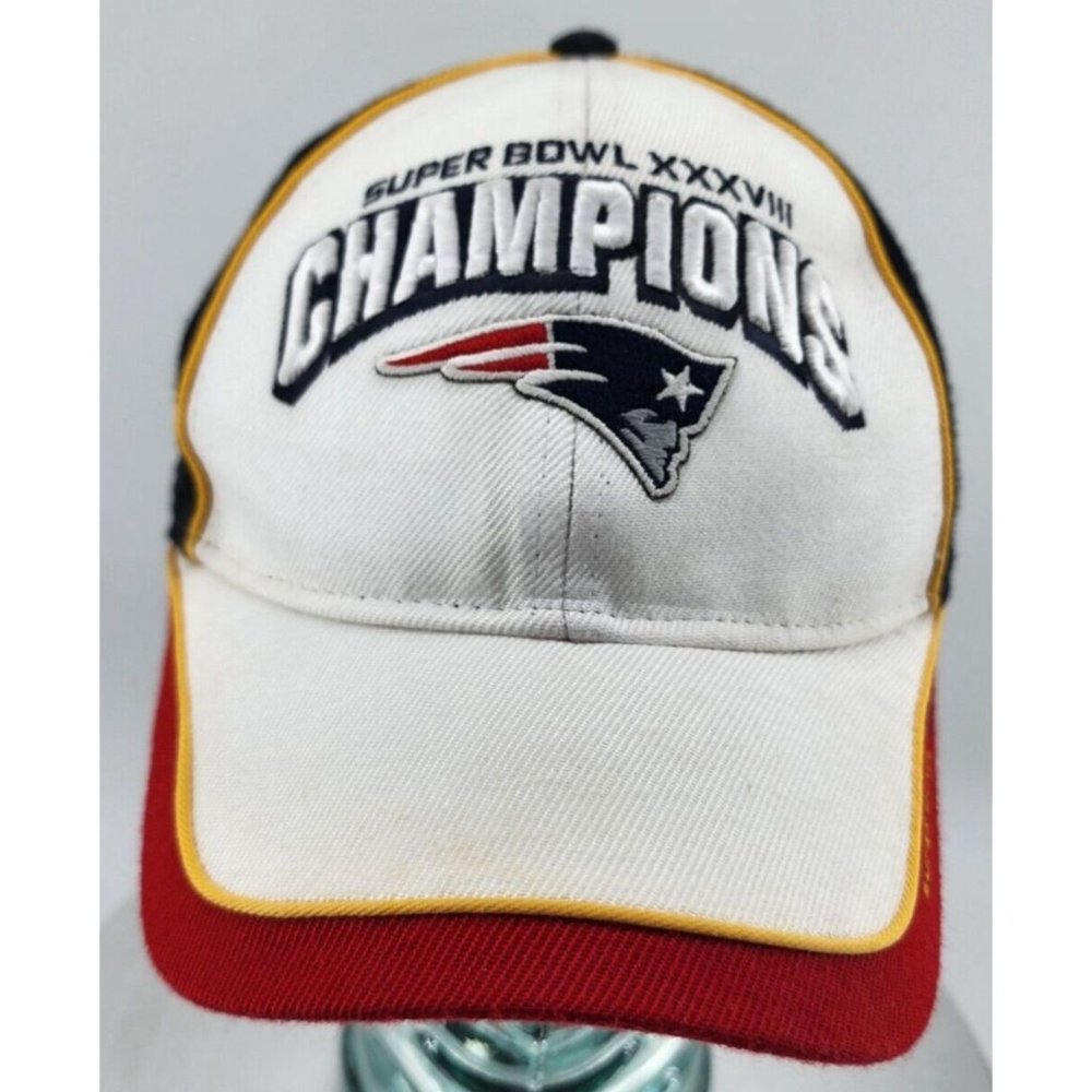 Vintage New England Patriots Super Bowl XXXVIII Champions Adjustable Hat Cap NFL